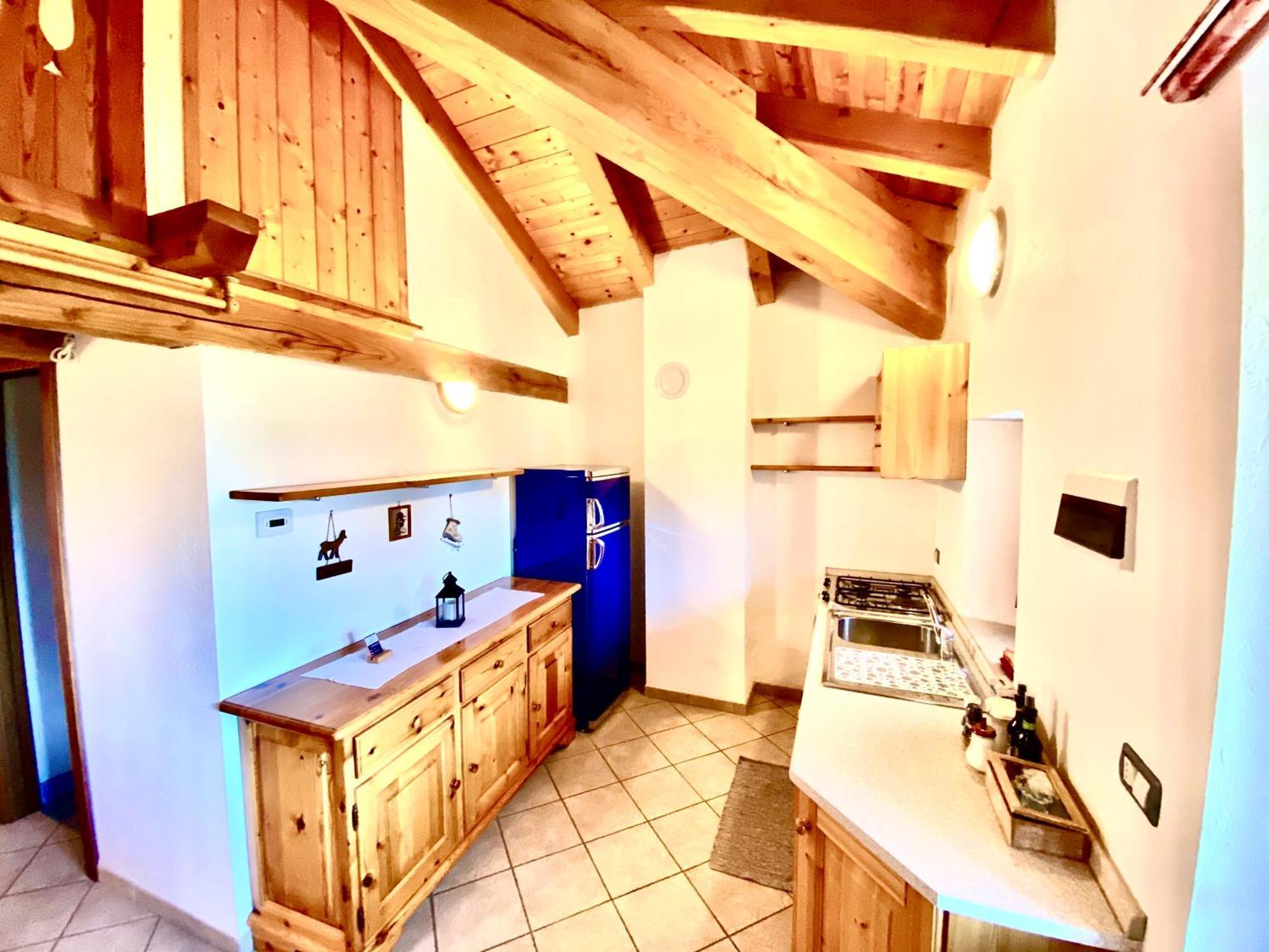 Attico Panoramico Con Soppalco Apartment Gignod Exterior photo